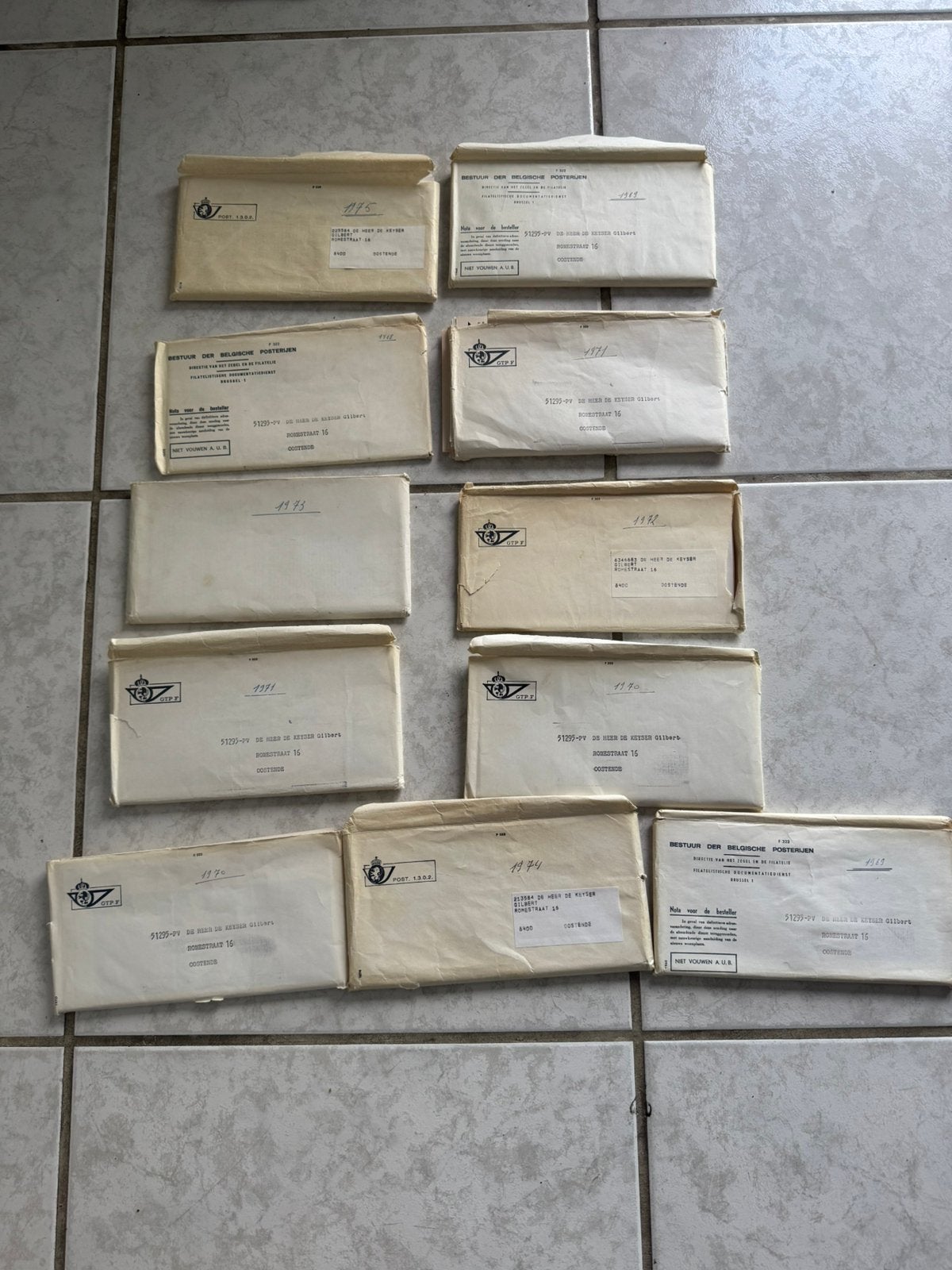 Postzegels met stempel folders, Enlèvement, Comme neuf