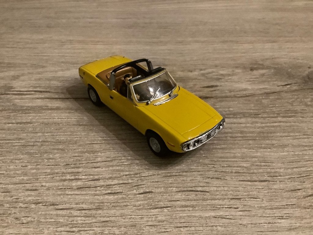 Maquette miniature James Bond Triumph Stag (échelle 1/43), Enlèvement ou Envoi, Utilisé, Voiture, Autres marques
