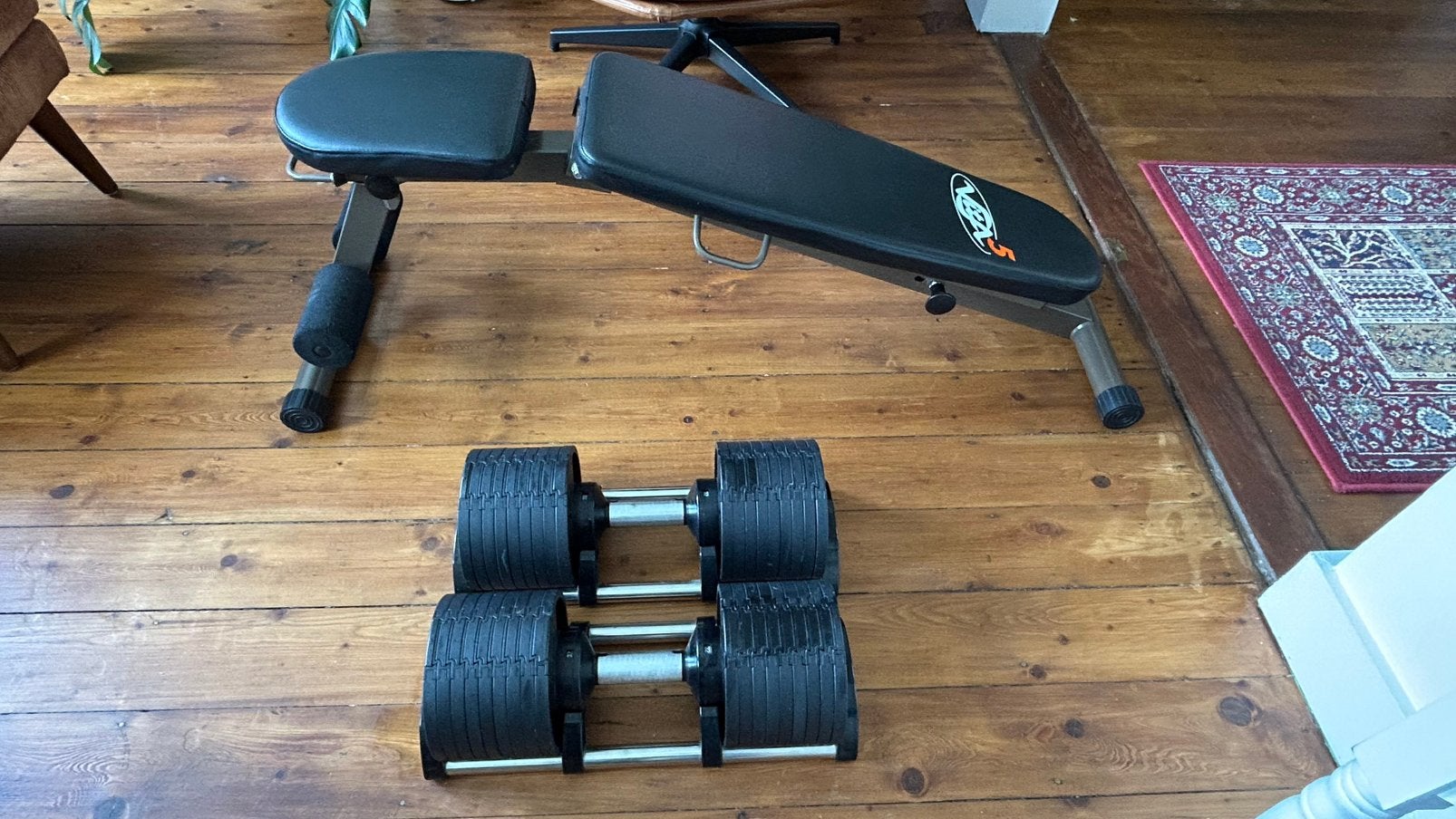 Fitnessbank + Verstelbare Dumbells (32KG per halter), Ophalen, Zo goed als nieuw, Fitnessbank