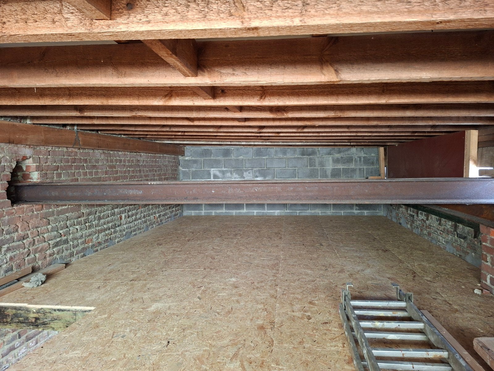 poutrelle métallique en H 18 x 18, Bricolage & Construction, Métaux, Enlèvement