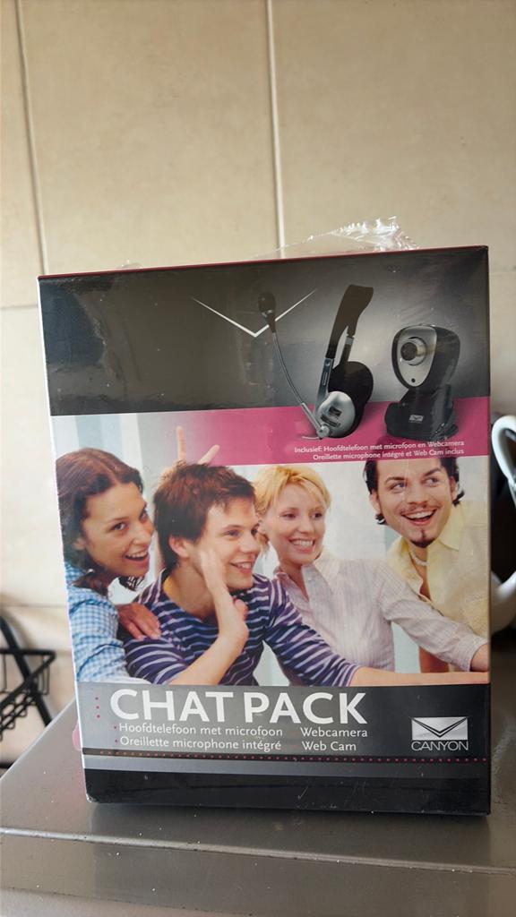 Head set en webcam ongeopend, Livres, Cinéma, Tv & Médias, Enlèvement, Comme neuf