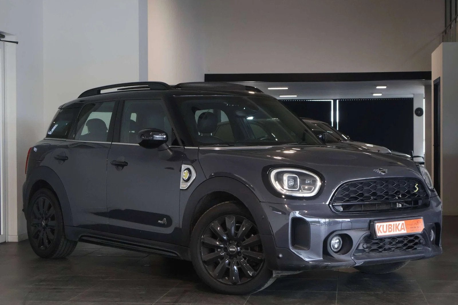 MINI Countryman Cooper SE 1.5A PHEV Cooper SE ALL4 BTW* Pano, Auto's, Automaat, Gebruikt, Countryman, https://public.car-pass.be/vhr/a177b1e4-0dad-4954-9a4a-d6f893a46f2b