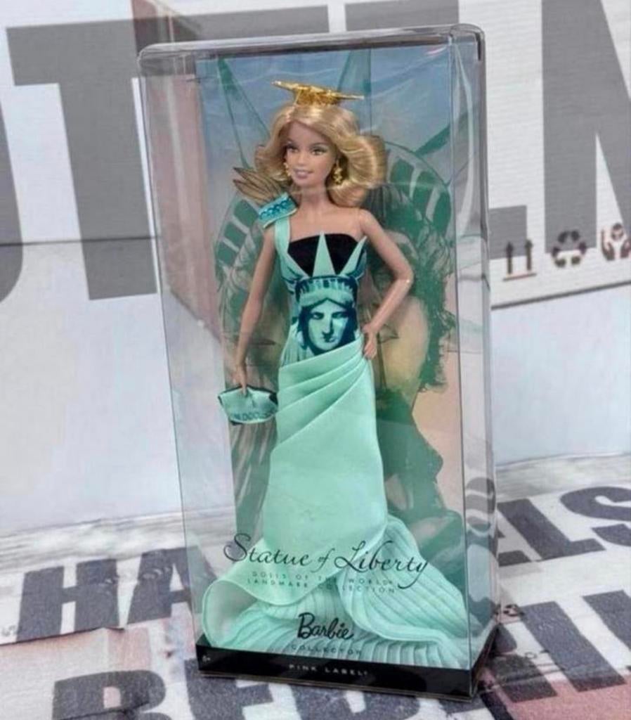 Statue la Liberté BARBIE Landmark Dolls Lady Collector NEUVE, Enlèvement ou Envoi, Neuf, Barbie