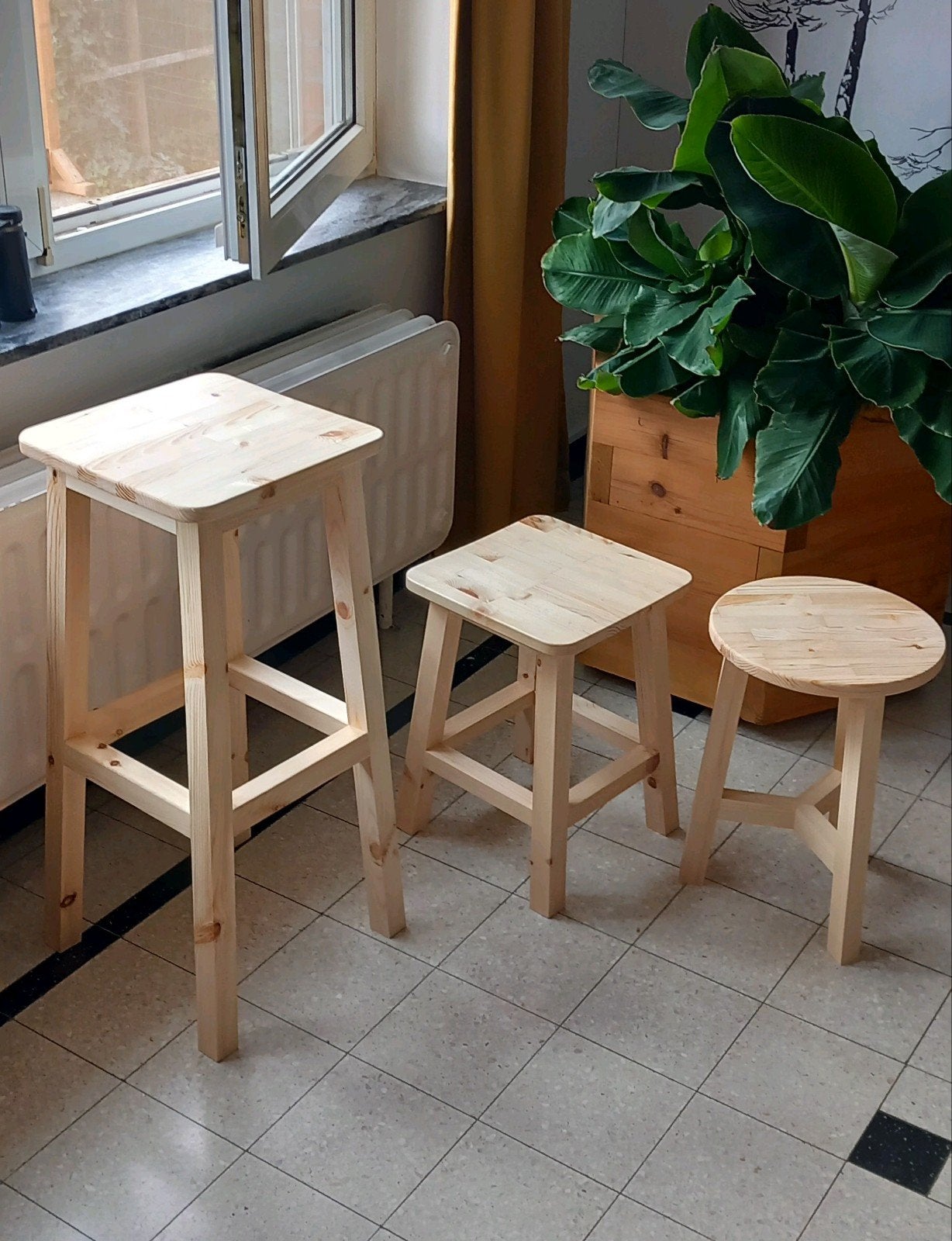 tabouret en pin massif, Maison & Meubles, Enlèvement, Bois