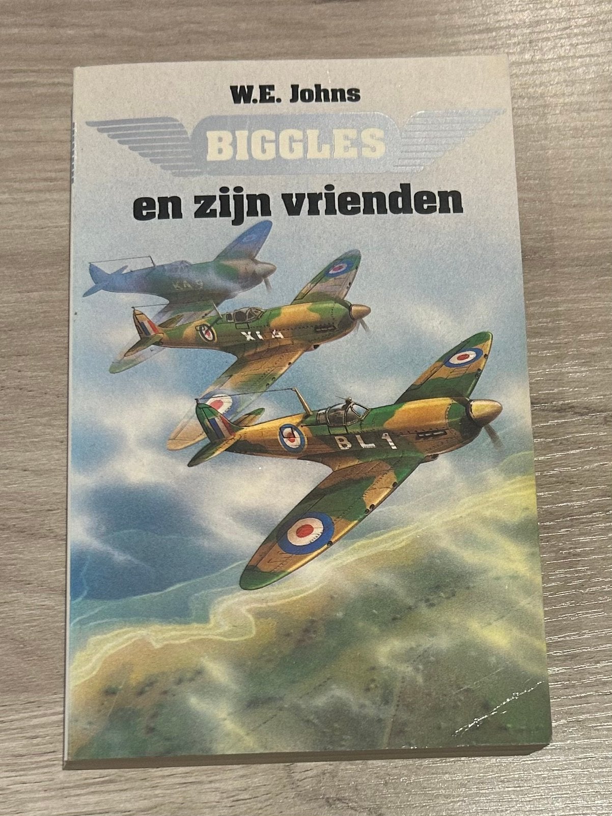 Biggles en zijn vrienden - W.E. Johns, Livres, Enlèvement ou Envoi
