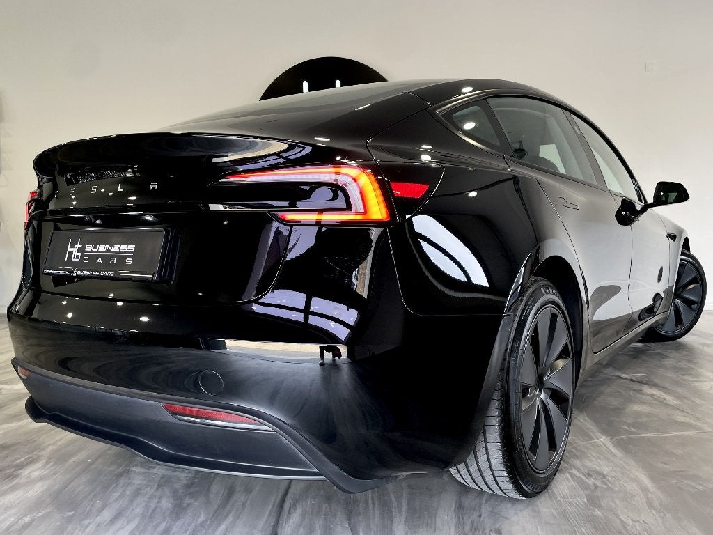 Tesla Model 3 RWD/ HIGHLAND/ STANDARD RANGE/ PREMIUM/ FSD4, Auto's, Zwart, 208 kW, Zwart, Leder