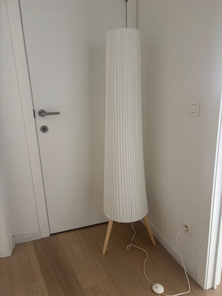 IKEA staande lamp ÖKENSAND, Ophalen, Scandi, E14 (klein), Hout