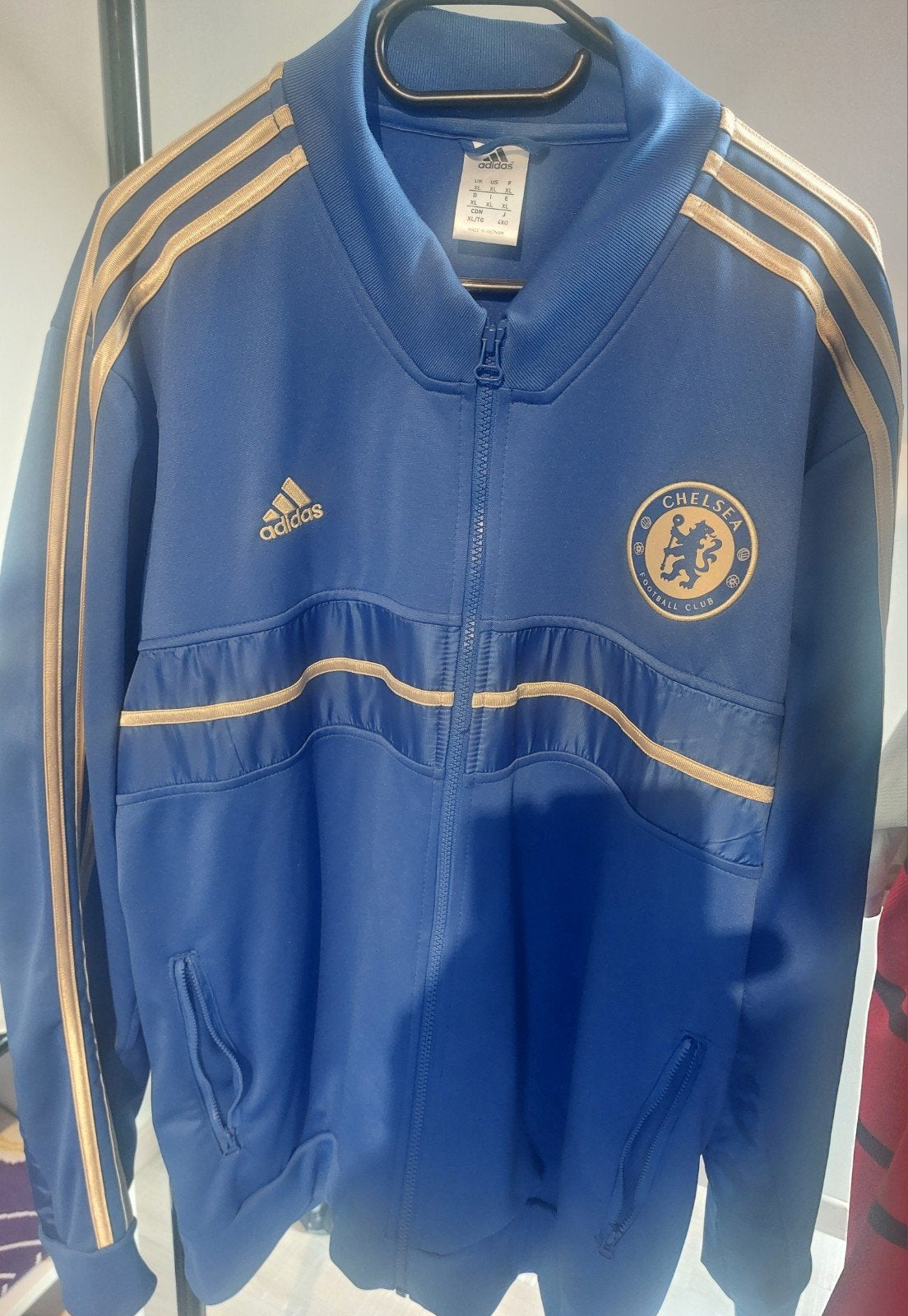 Chelsea TrainingsVest XL Nooit Gedragen Als Nieuw, Kleding | Heren, Sportkleding, Ophalen, Blauw, Maat 56/58 (XL), Zo goed als nieuw