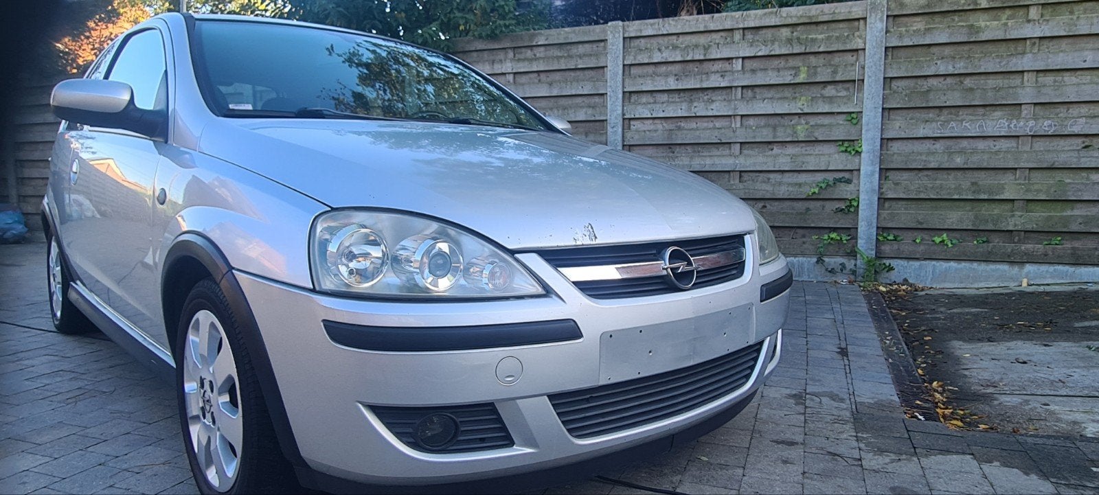 Opel Corsa 1.2 essence 2005 136000kl, Autos, Achat, Vitres électriques, Particulier, Corsa