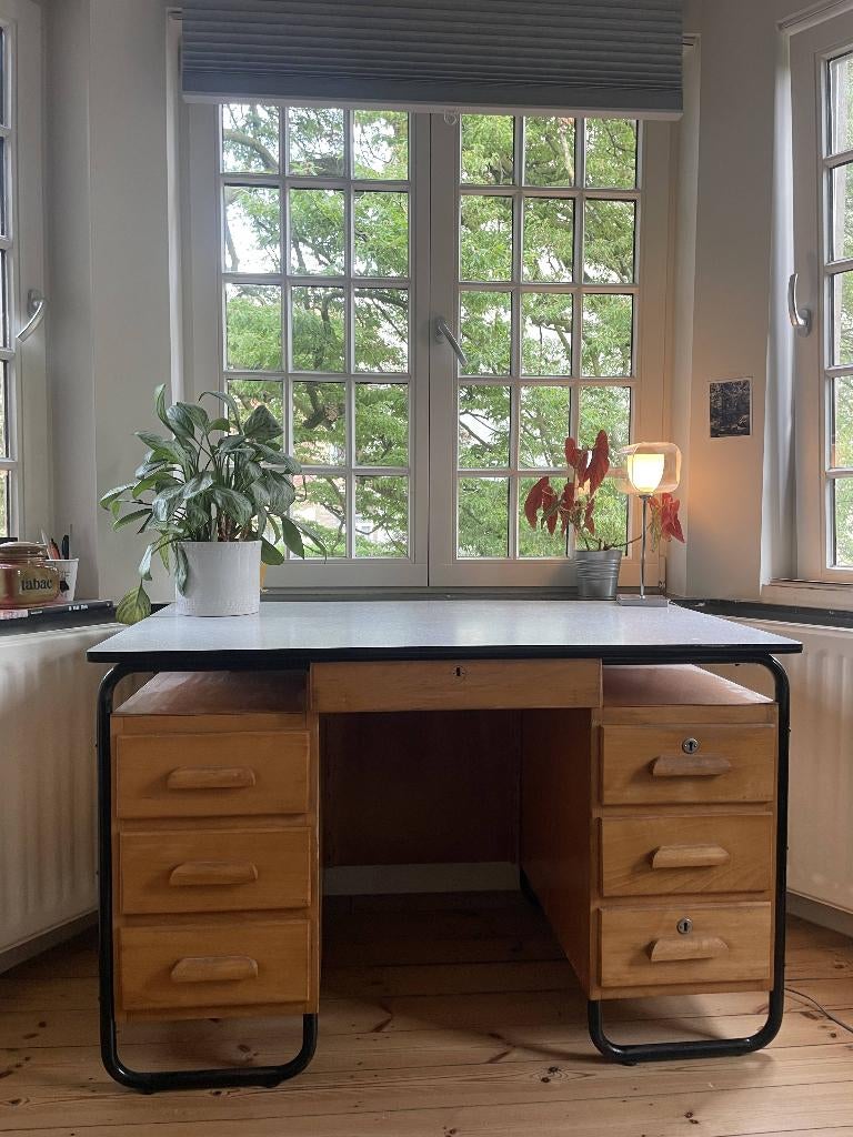 Vintage Bauhaus Bureau, Huis en Inrichting, Ophalen, Gebruikt, 120 cm, Hout