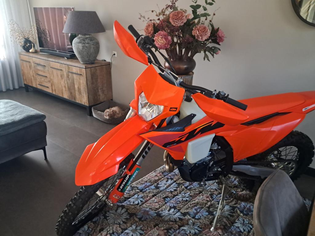 Ktm 450 exc 2025 met 22 uur, Fietsen en Brommers, Minibikes, Midibikes en Pitbikes, Ophalen of Verzenden