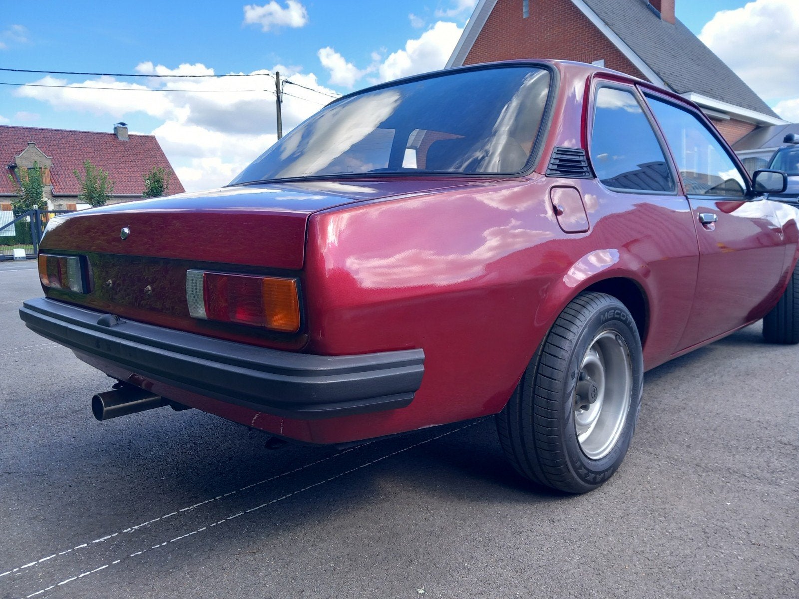 Opel Ascona B, foto 2