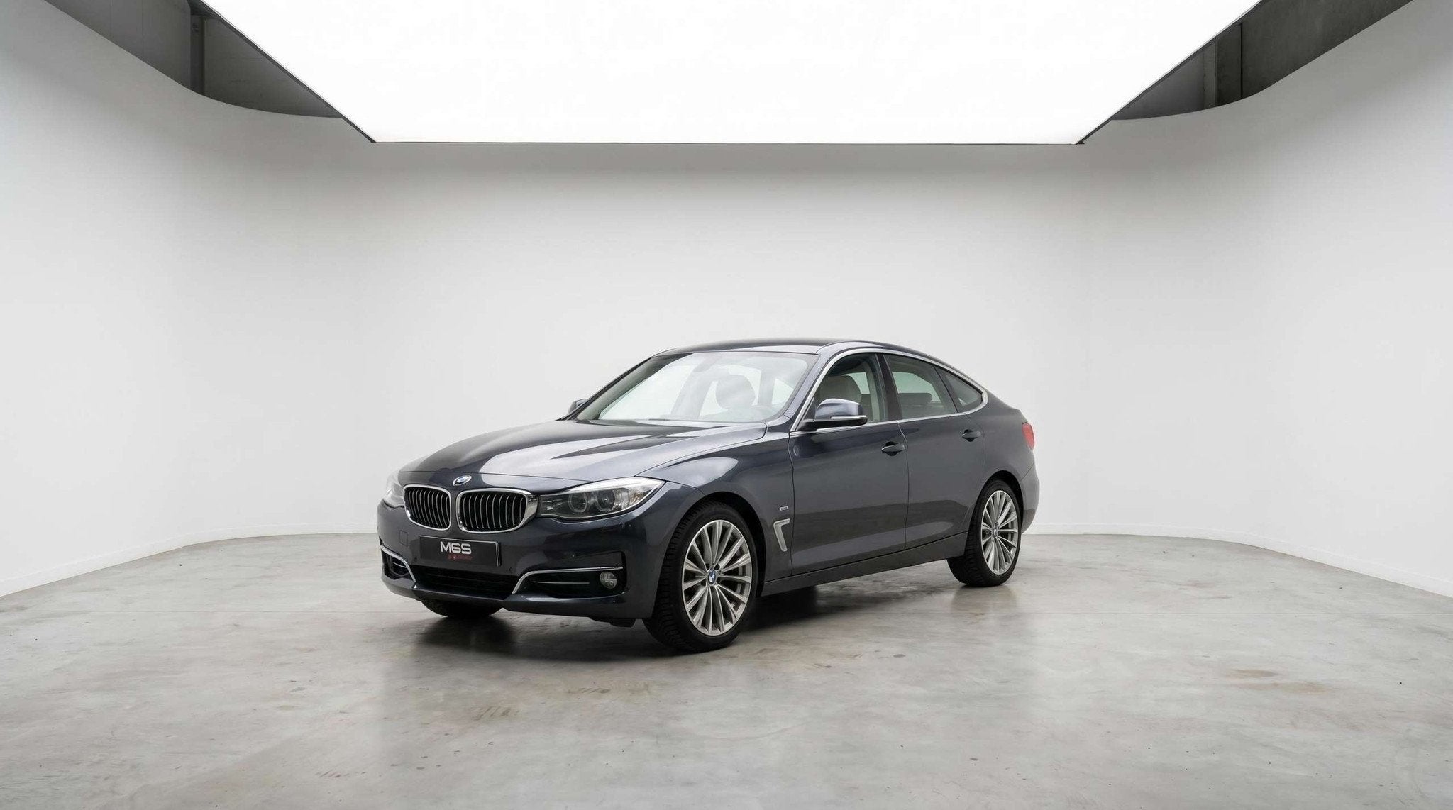 BMW 3 Serie 318 *GT* XENON * CUIR* NAVI * CLIM* GRAND ECRAN*, Auto's, Voorwielaandrijving, 4 cilinders, Leder, Bedrijf