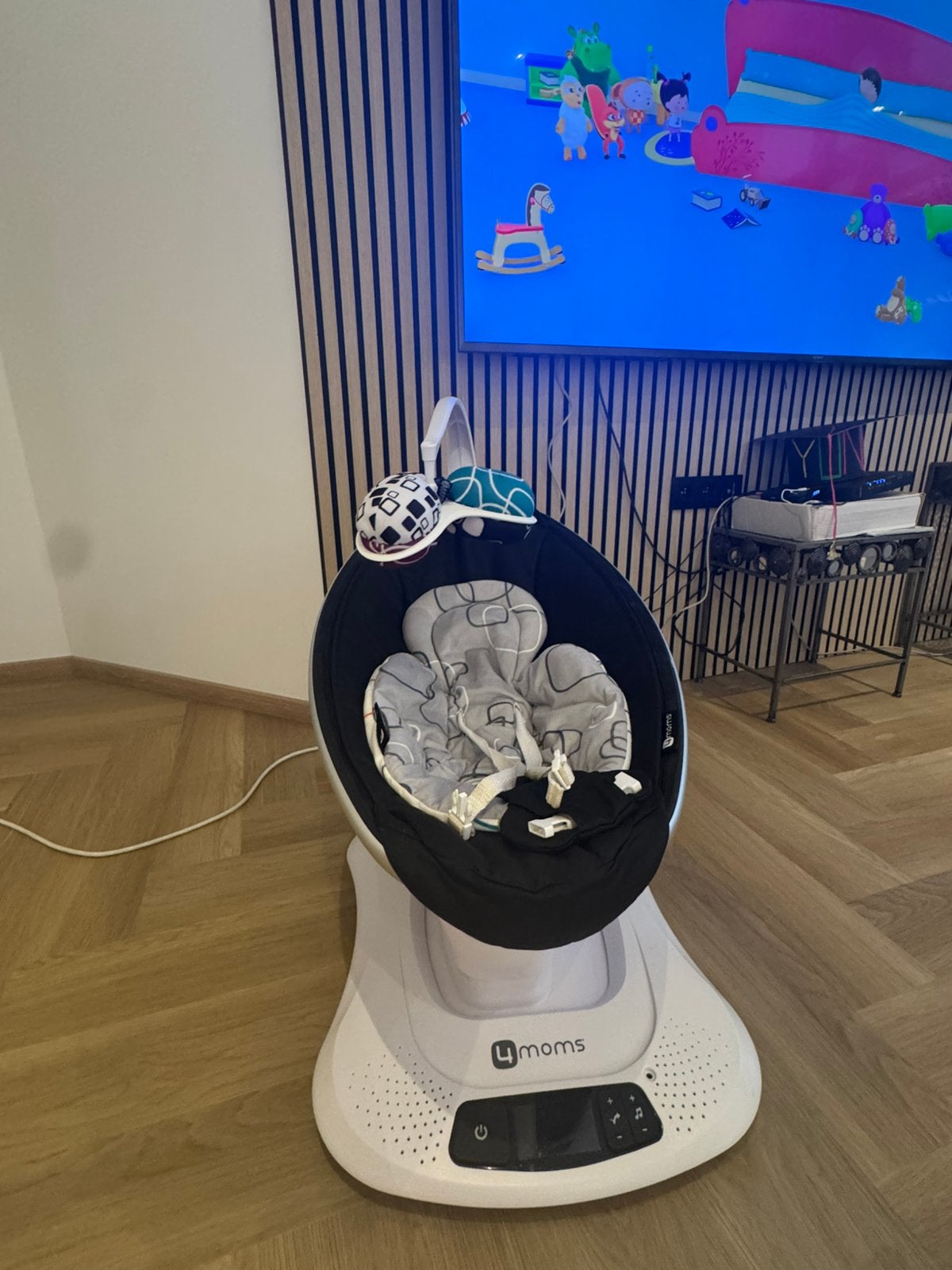 4moms mamaRoo Elektrische Babyschommel – Zeer nette staat, Enfants & Bébés, Relax bébé, Comme neuf, Enlèvement