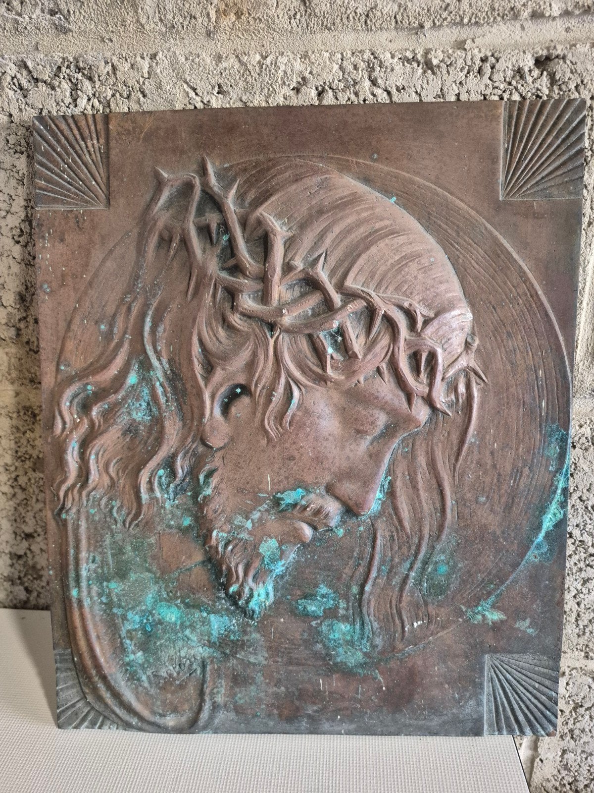 Représentation du Christ en plaque massive., Antiquités & Art, Enlèvement