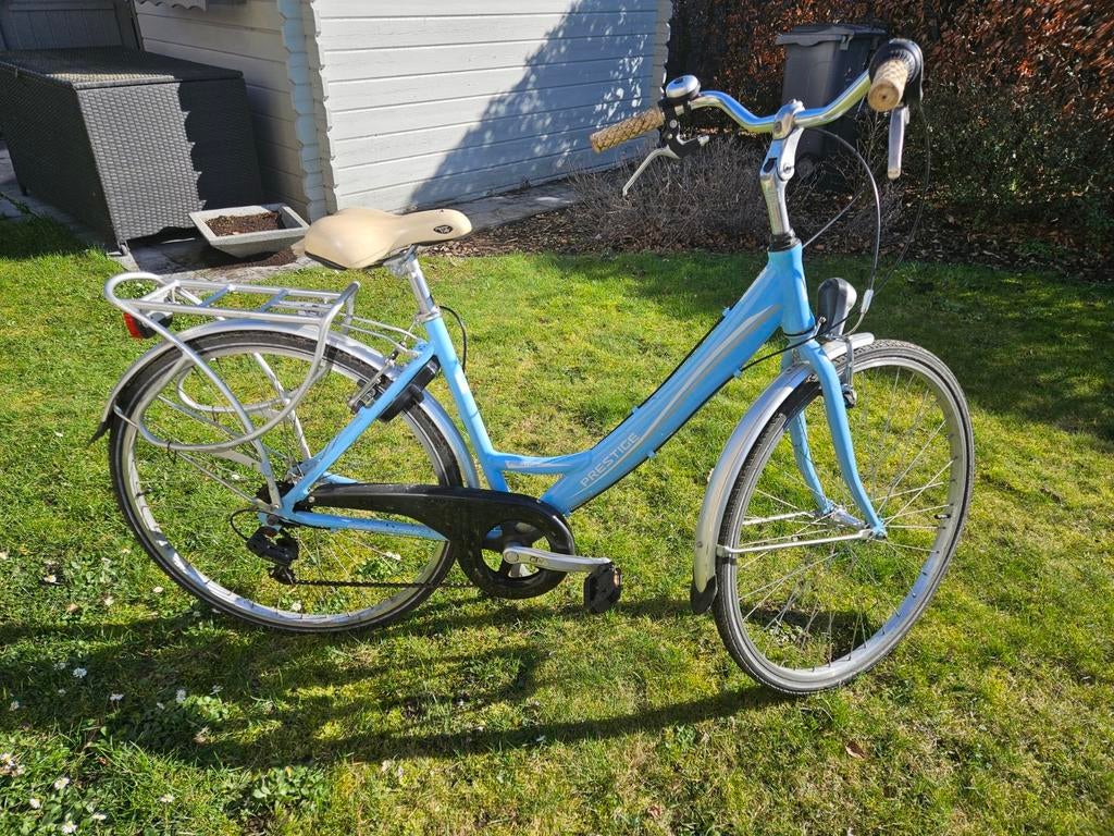 Mooie lichtblauwe damesfiets, Fietsen en Brommers, Ophalen