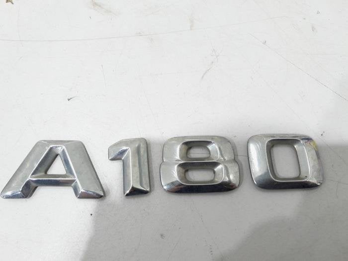 Emblème d'un Mercedes A-Klasse, 3 mois de garantie, Utilisé, -, -
