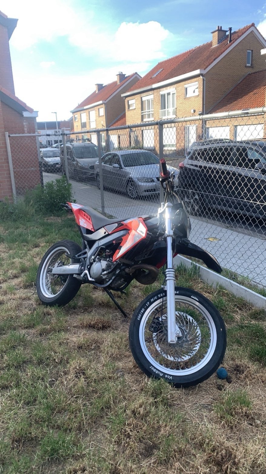 Aprillia sx 50 !!, Fietsen en Brommers, Minibikes, Midibikes en Pitbikes, Ophalen of Verzenden, Zo goed als nieuw