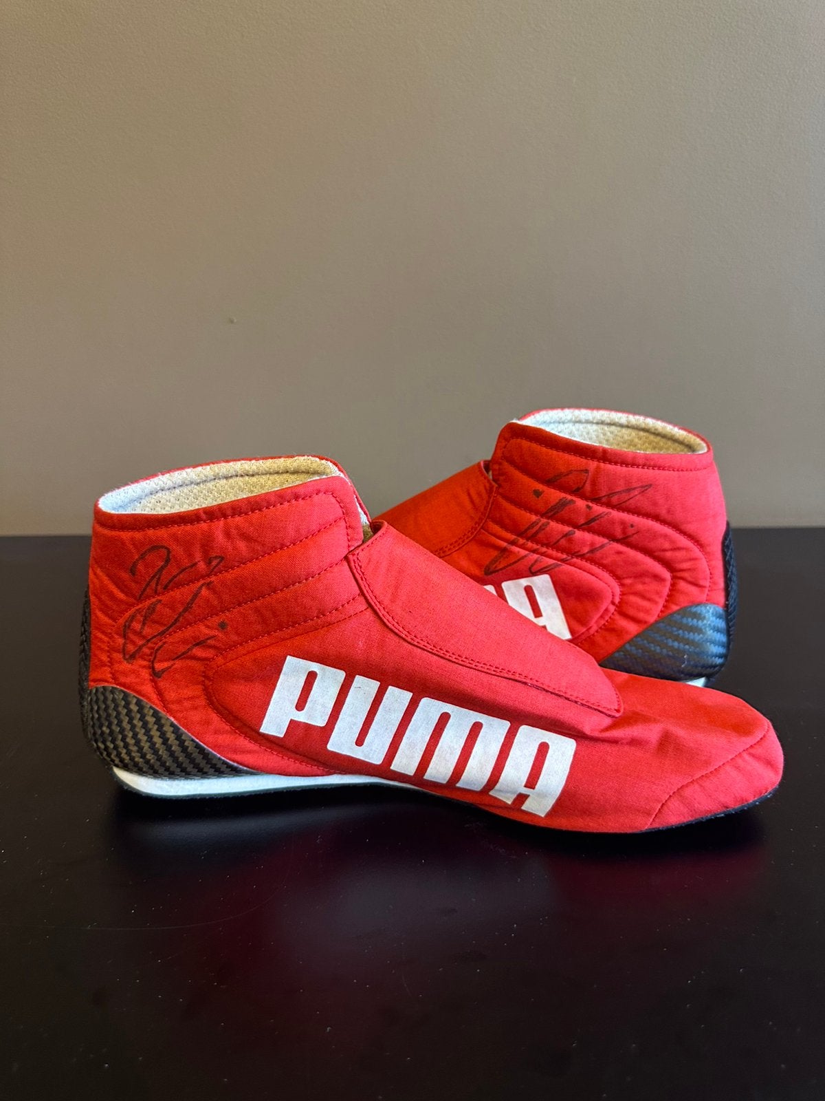 paire de chaussures de Formule 1Kimi Räikkönen  2010 Signées, Enlèvement, Comme neuf