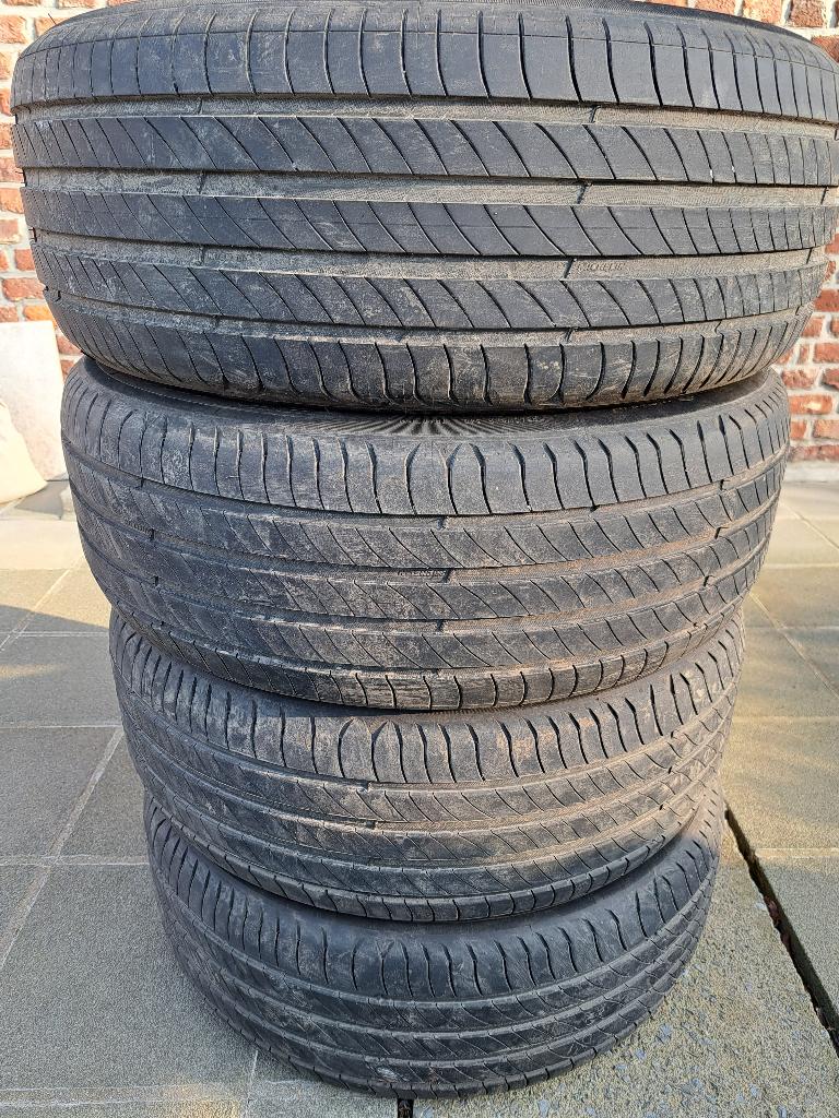 4 Pneus Michelin e- Primacy 225/55 R 18, Particulier, Achat