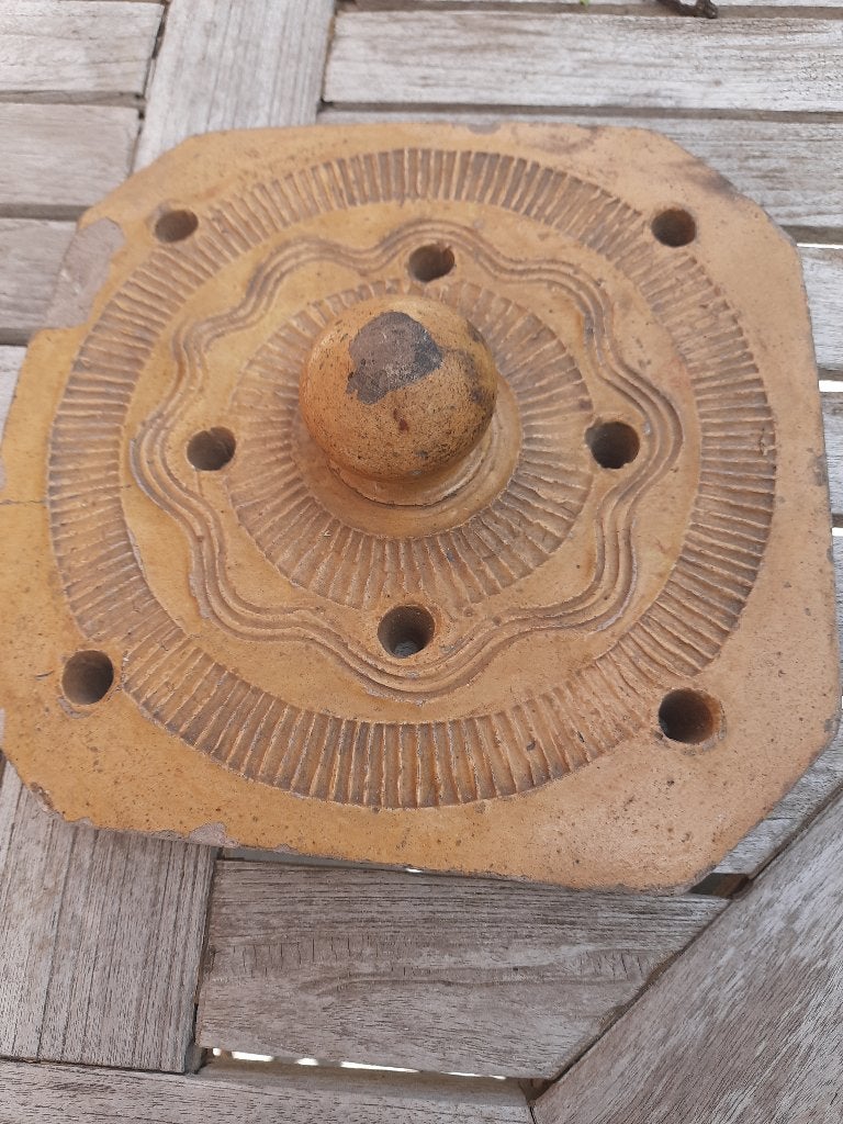 oud ornament in terracotta steen, Ophalen