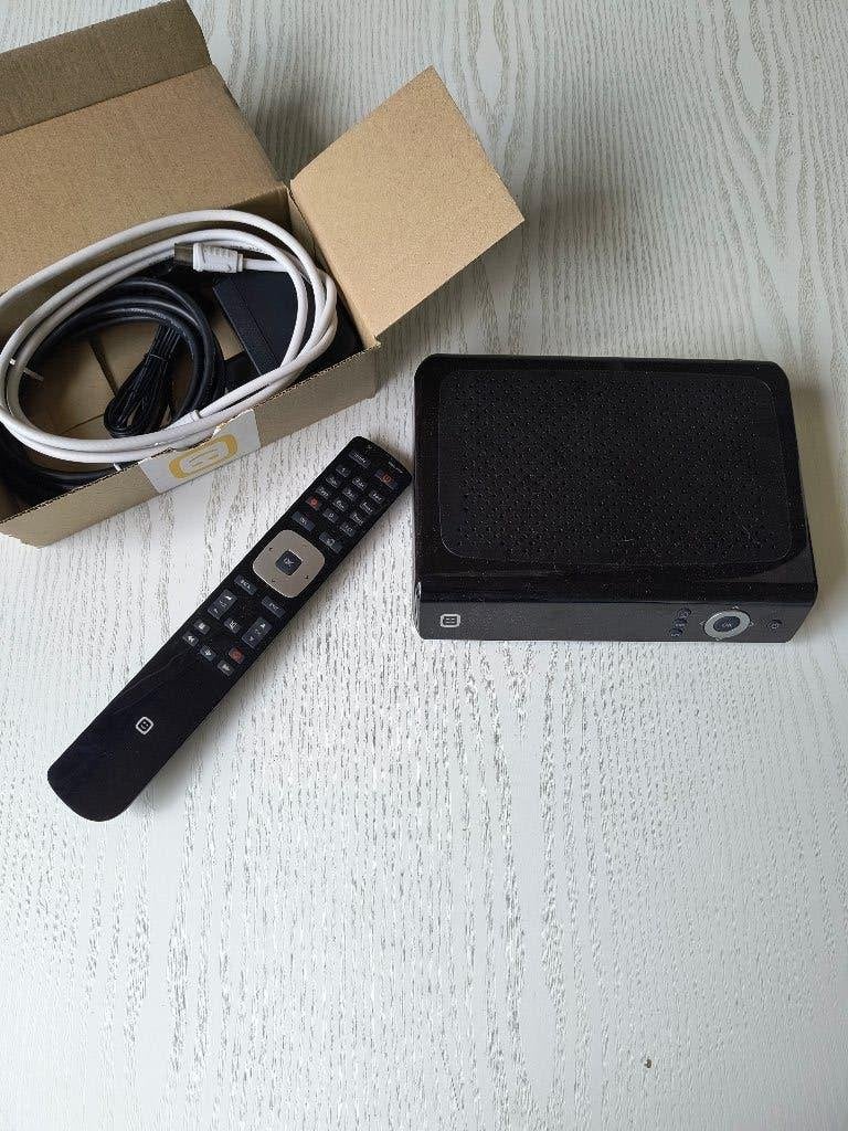 Telenet Digibox met afstandsbediening + kabels, Ophalen, Gebruikt, Decoder