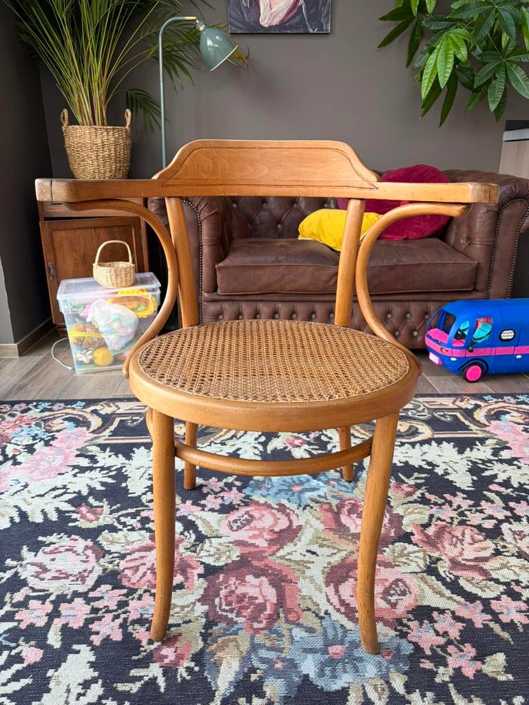 Klassieke bentwood armstoel Thonet-stijl met rieten zitting, Ophalen