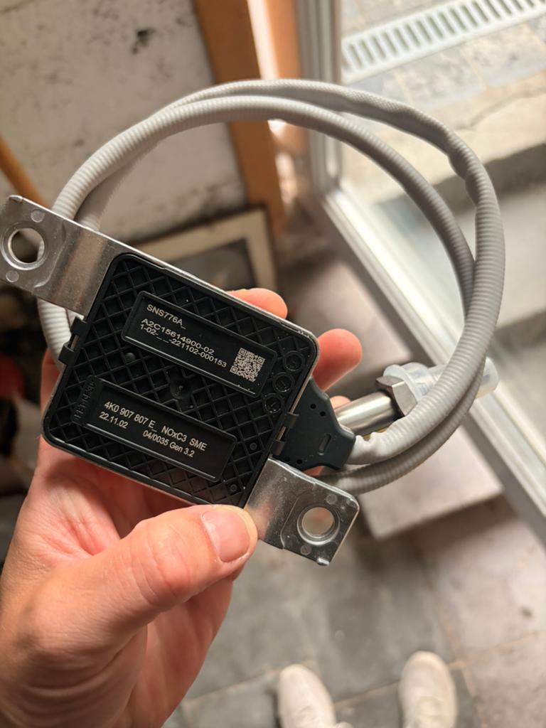 dit is een NOx-sensor (stikstofoxidesensor), Motos, Tuning & Styling, Enlèvement
