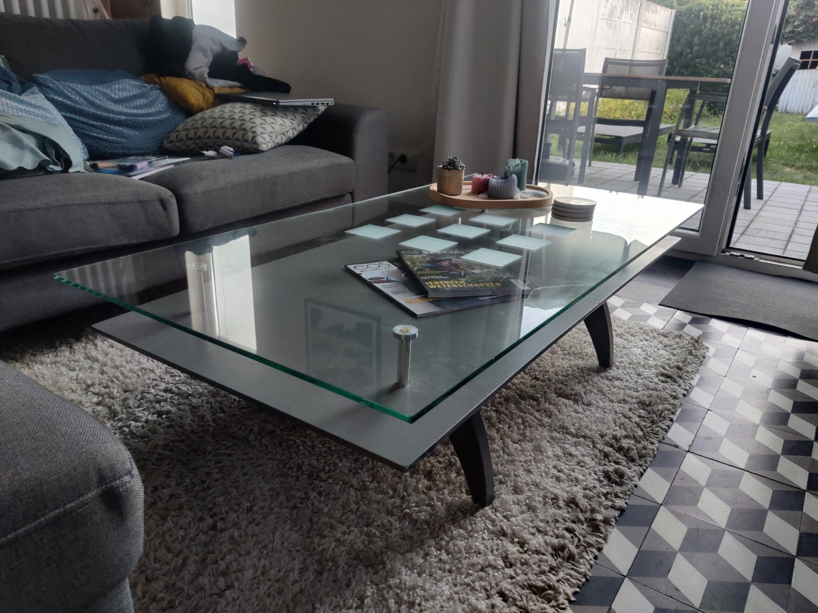 table basse, Enlèvement
