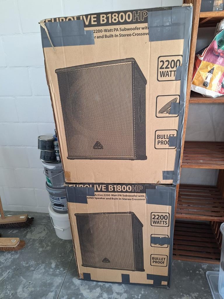 2x Behringer eurolive b1800hp 18 inch Subwoofers, Muziek en Instrumenten, Ophalen