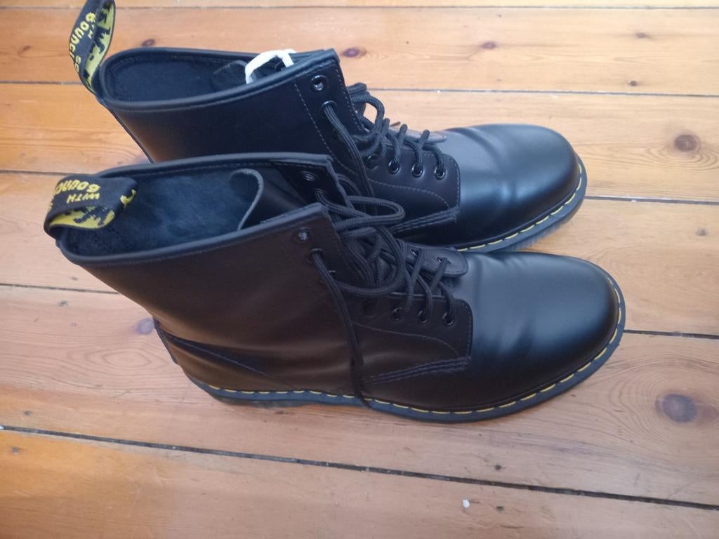 Dr Martens 1460 pointure 46, Noir