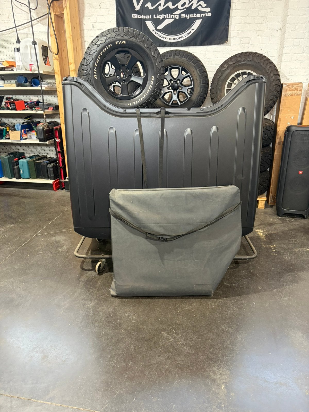 Hard-top pour Jeep Wrangler JK 2 portes, Jeep, Arrière, Haillon arrière, Enlèvement