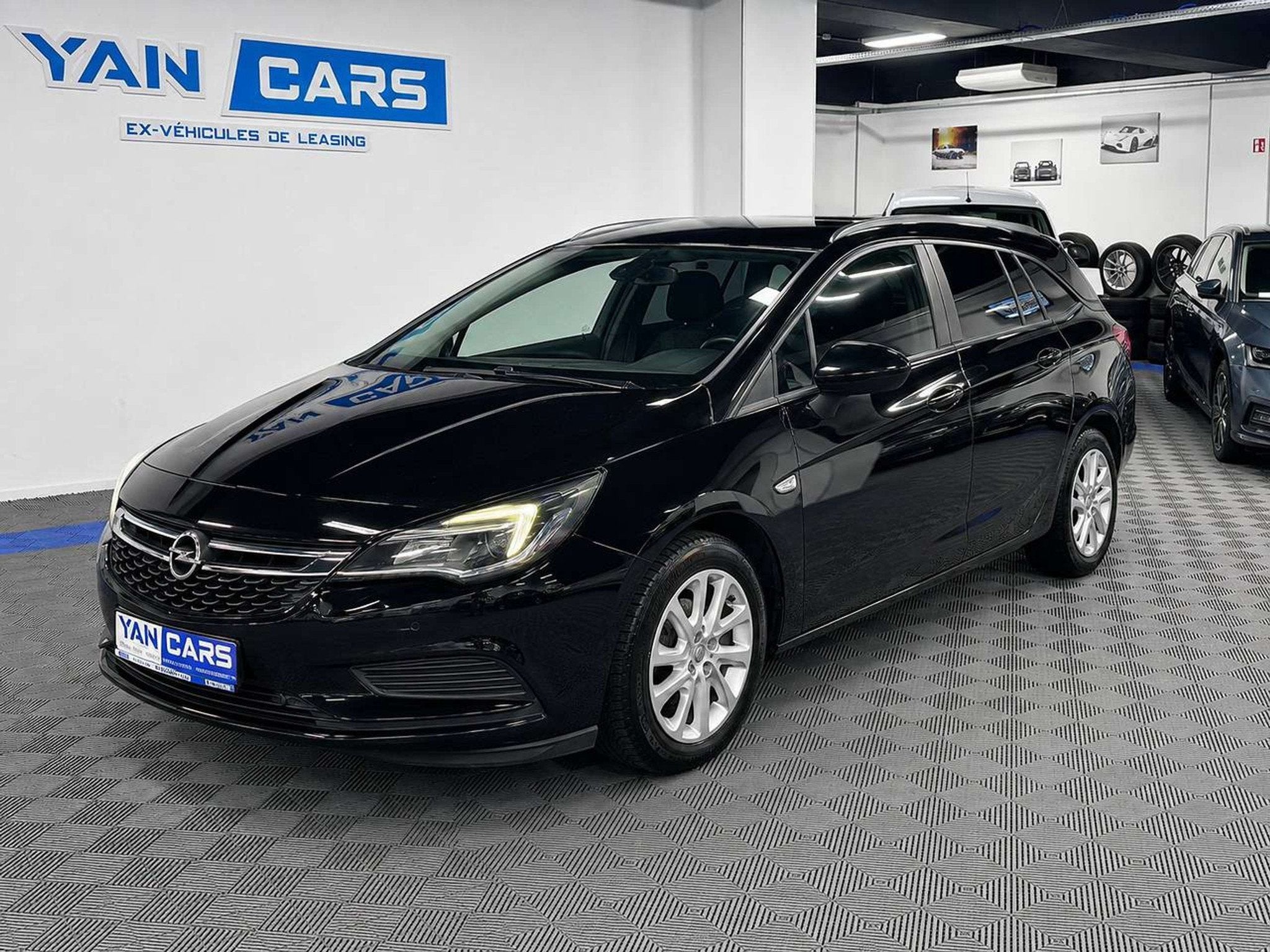 Opel Astra Moteur OPEL GENERAL MOTOR A CHAINE | 155 000km |, Autos, Achat, Euro 6, Entreprise, Boîte manuelle