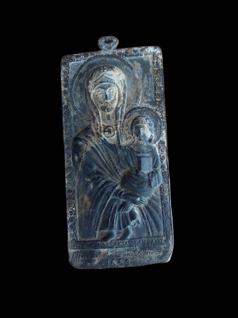 Plaque en plomb Vierge Marie de 1661, Enlèvement