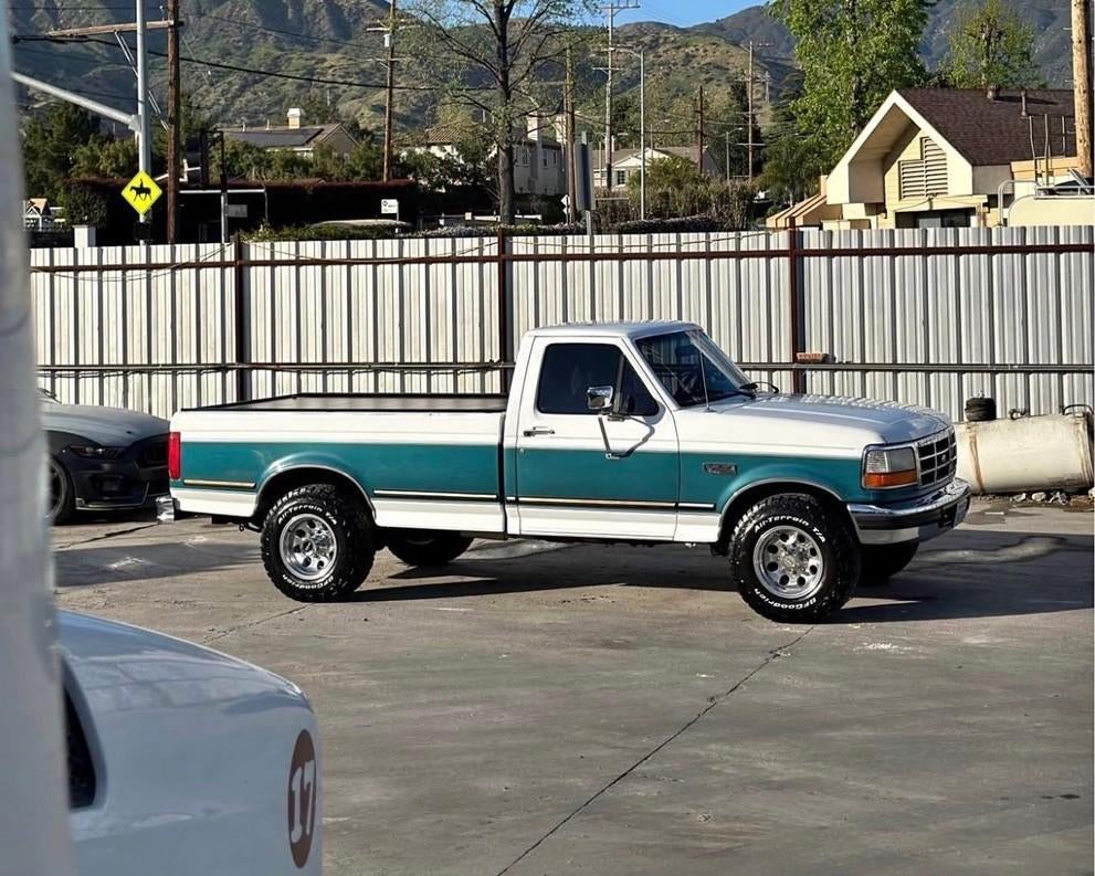 Ford F250 Pick up 1995 7.5L BIG BLOCK 'Oldtimer', Auto's, Automaat, 8 cilinders, F-250, Wit