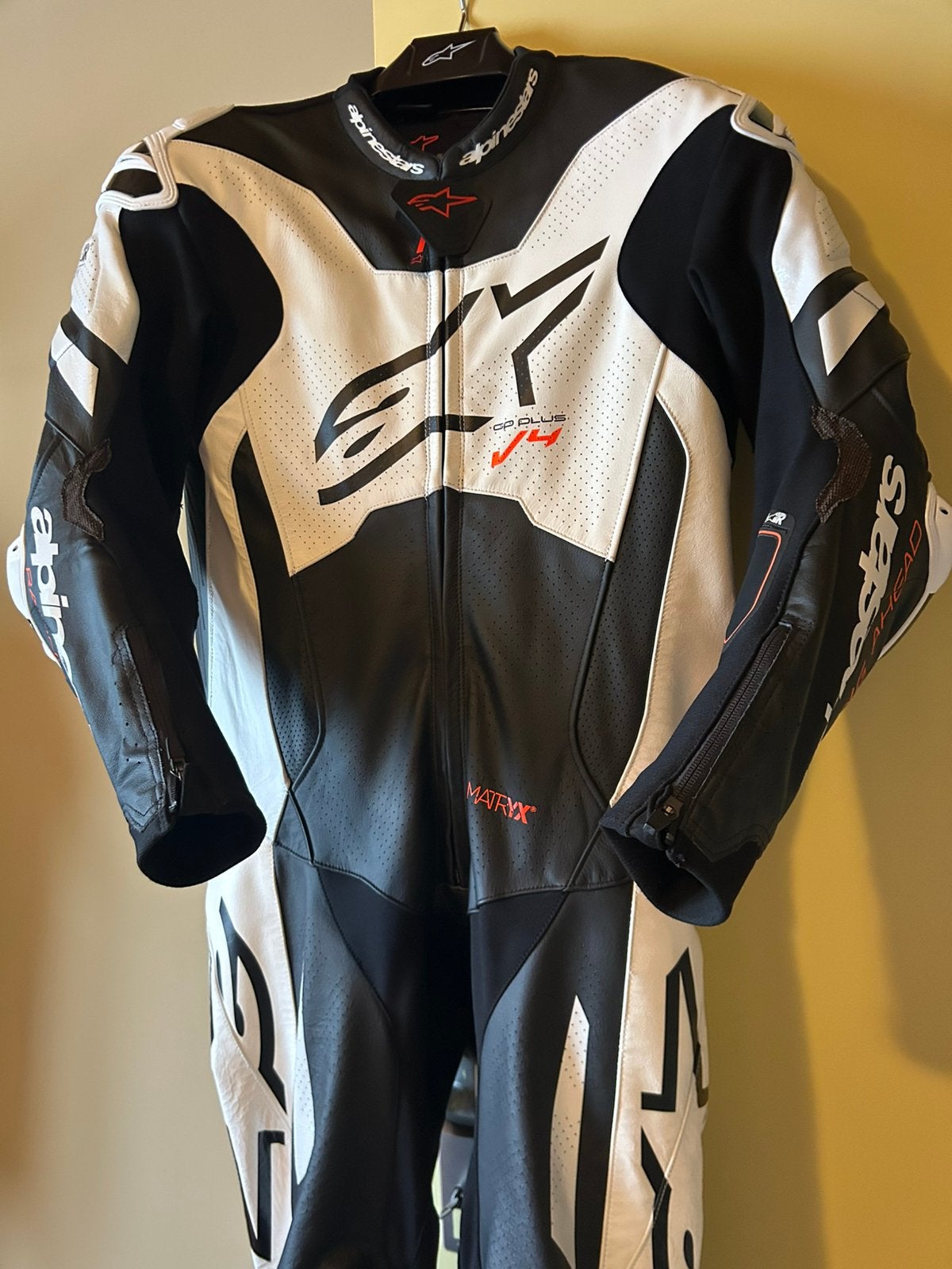 Alpinestars GP plus V4, Enlèvement