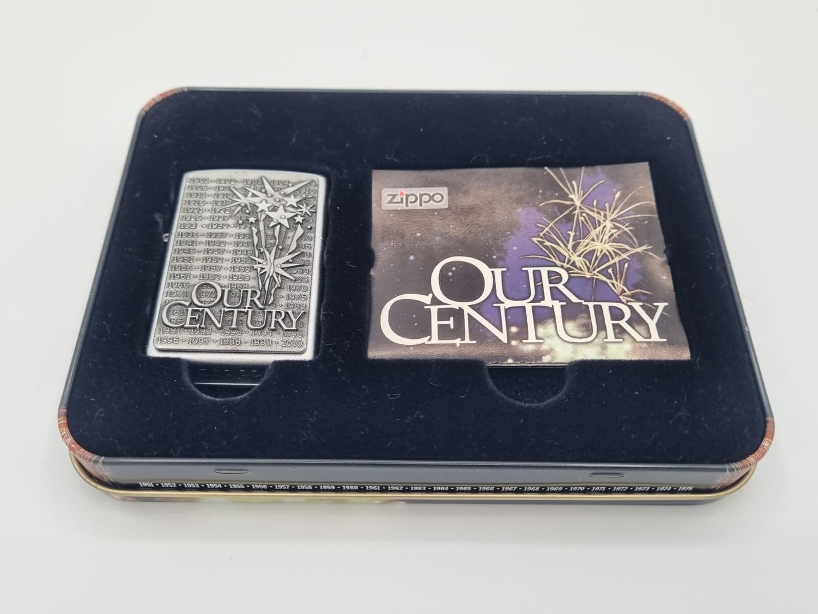 Zippo Our Century 1999 - NOUVEAU - Édition limitée, Envoi, Neuf, Briquet