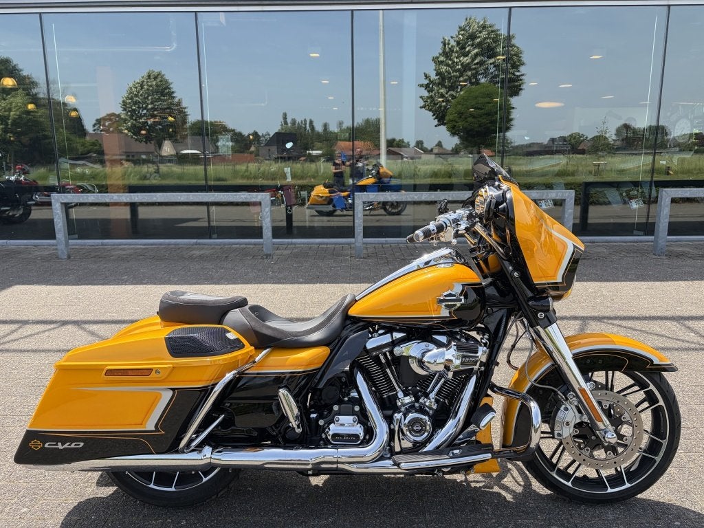 Harley-Davidson CVO Street Glide met 12 maanden waarborg, Motos, Occasion, 1923 cm³, Autre, Manuelle