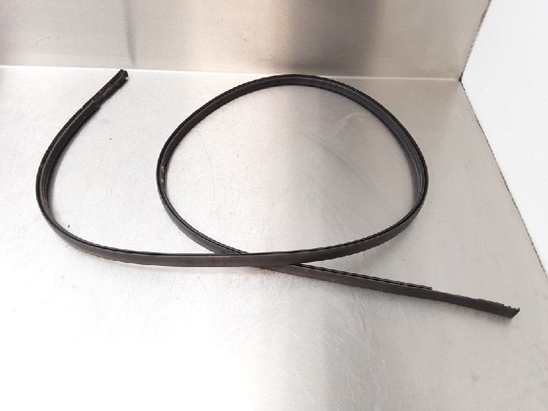 GARNITURE DE TOIT DROITE Subaru Trezia (01-2011/-), Utilisé, Subaru