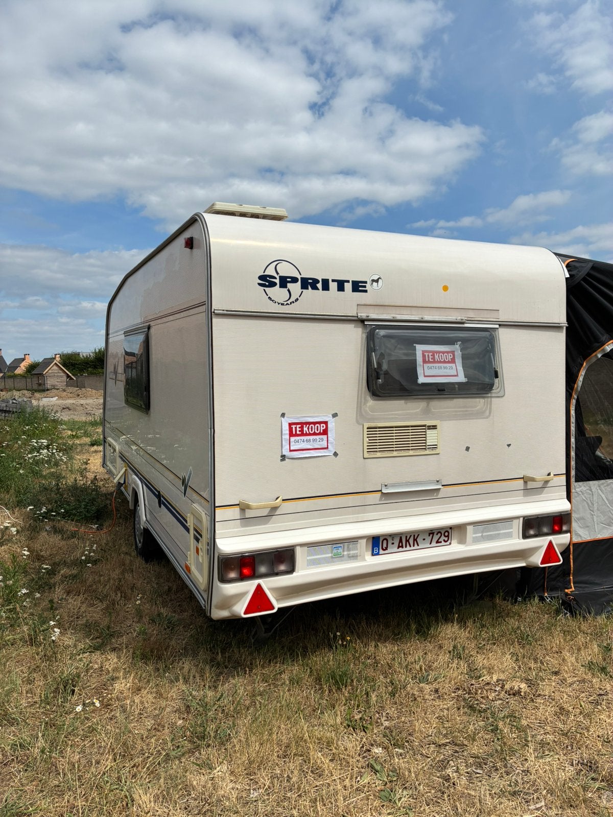 Sprite 460, Caravans en Kamperen, Caravans, Vast bed, Treinzit, 750 - 1000 kg, Particulier