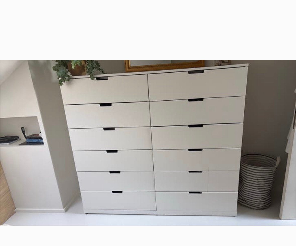 Nordli ladenkast, Enlèvement, Comme neuf