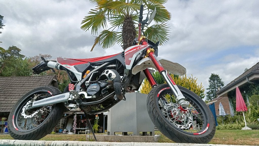 Fantic XM 50 Competition mod 2024, Fietsen en Brommers, 6 versnellingen, Zo goed als nieuw, 50 cc, Ophalen