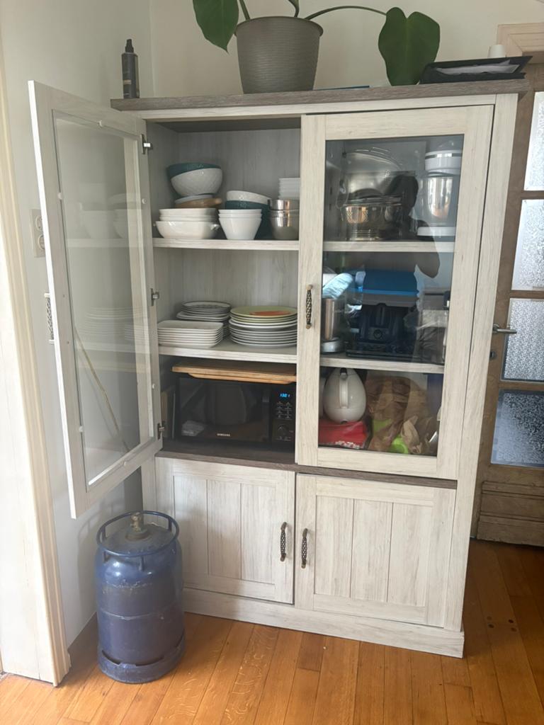 Witte kast, Huis en Inrichting, Ophalen, Zo goed als nieuw