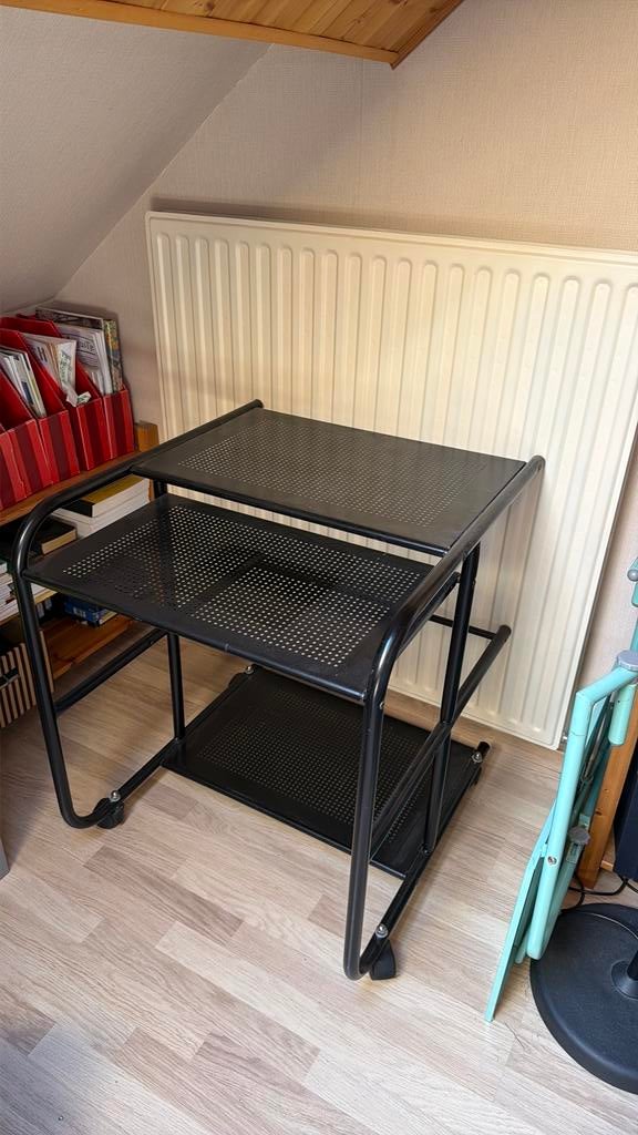 Table/bureau d'ordinateur sur roulettes, Enlèvement, Comme neuf