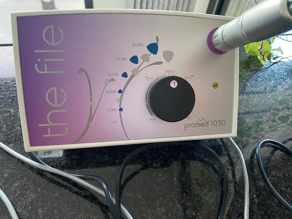 Nagelfrees, Ophalen, Zo goed als nieuw, Hand- en Voetverzorging