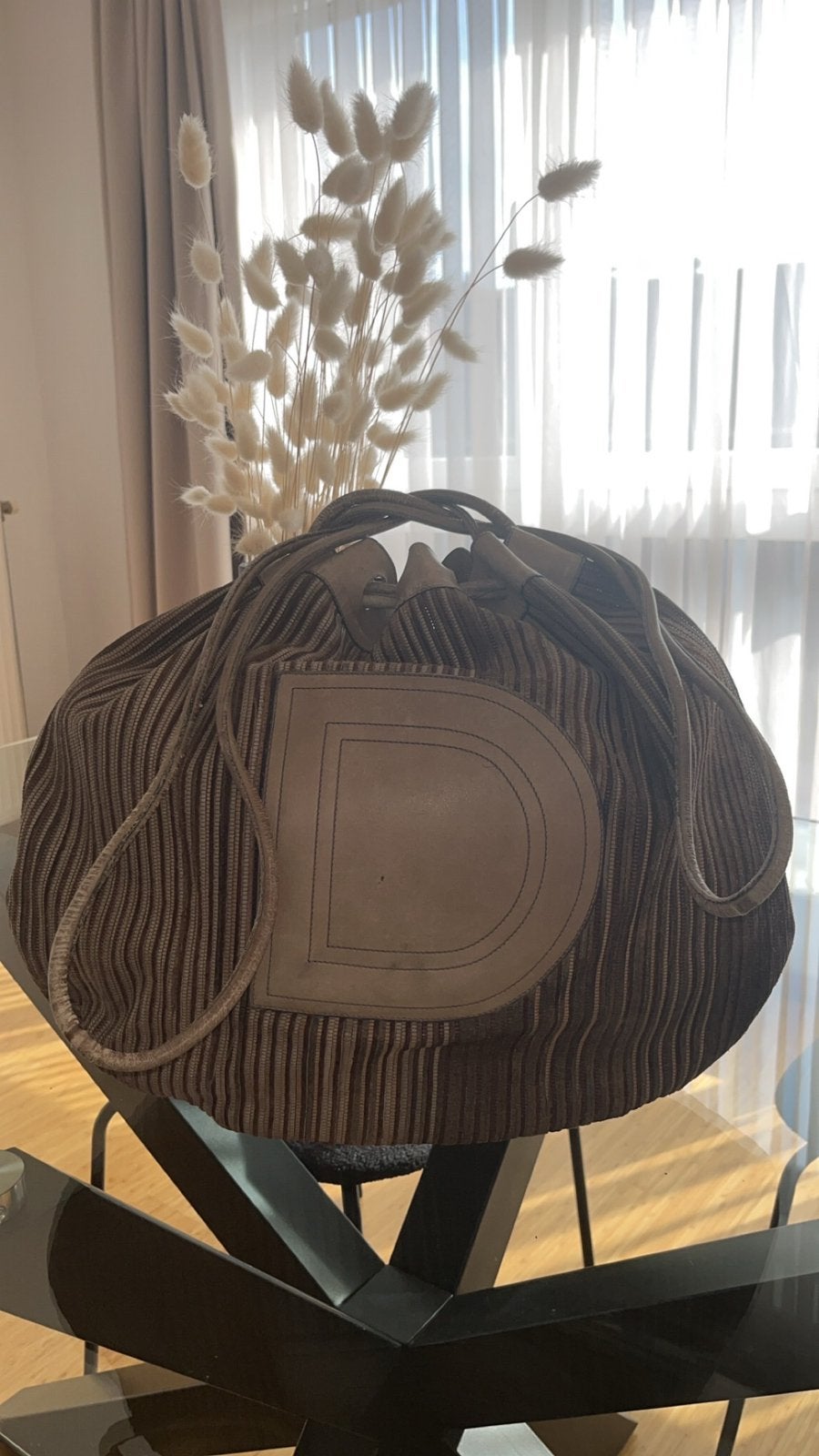 Delvaux, Enlèvement ou Envoi, Utilisé
