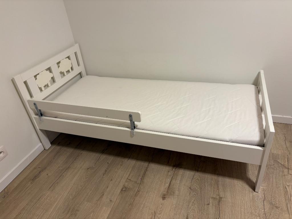 Lit IKEA kritter + matelas 60 euros, Matelas, 70 à 85 cm, Enlèvement, Utilisé