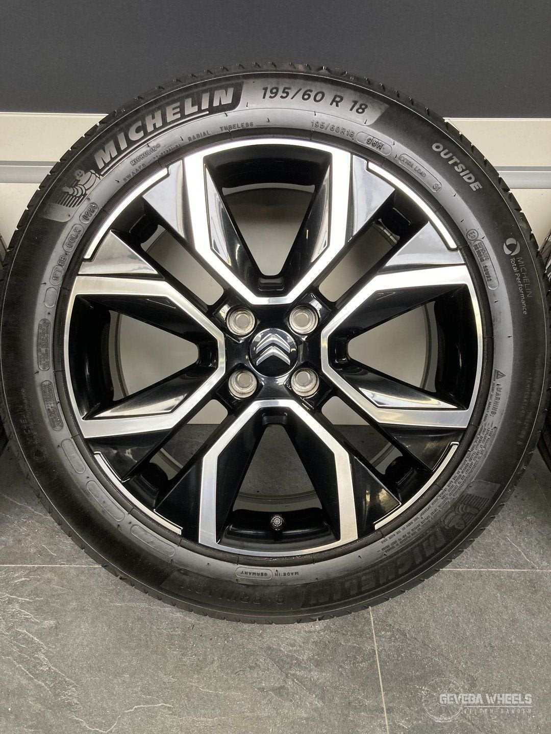 18” originele Citroen C4 / C4 X velgen + banden 4x108 983348, 18 inch, Gebruikt, -, -