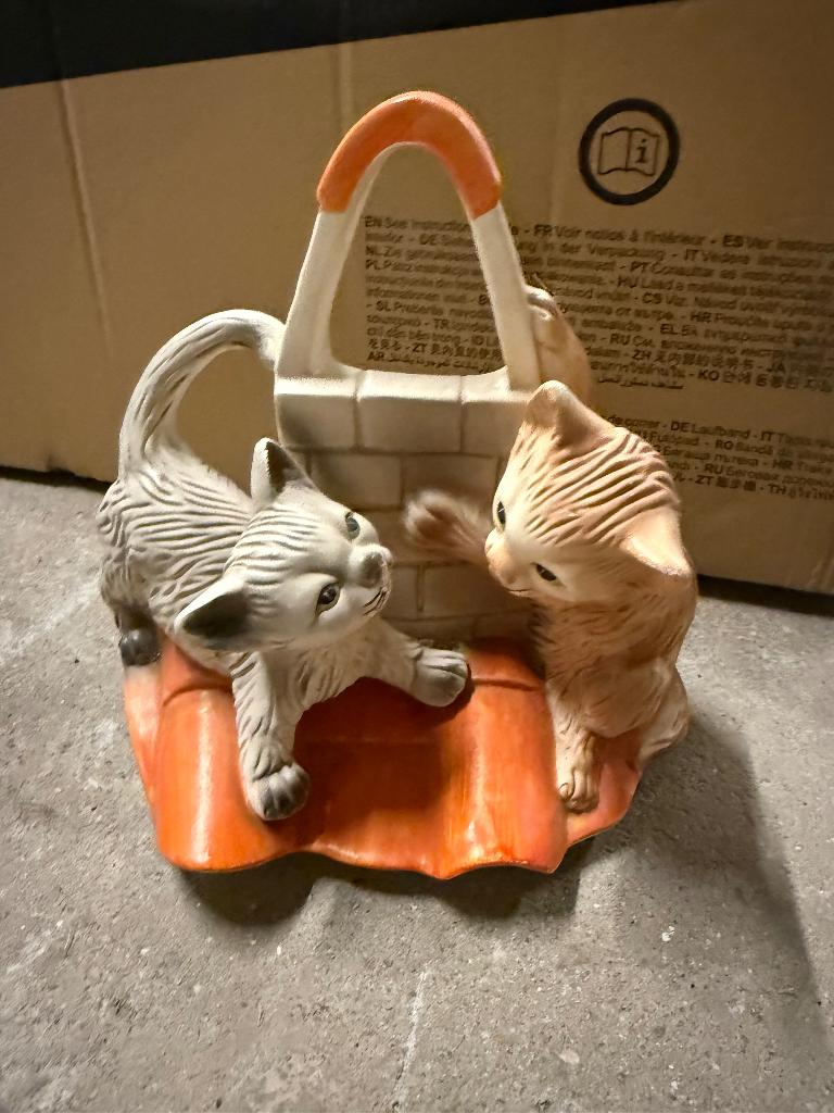 Statue avec deux chats, Collections, Enlèvement ou Envoi, Neuf, Animal