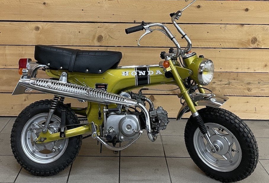 GEZOCHT: Honda ST 50 Dax goud/geel, Ophalen